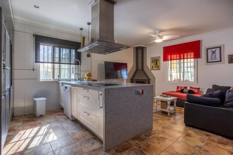 5 Schlafzimmer Villa zu verkaufen 5 Schlafzimmer Villa zu verkaufen