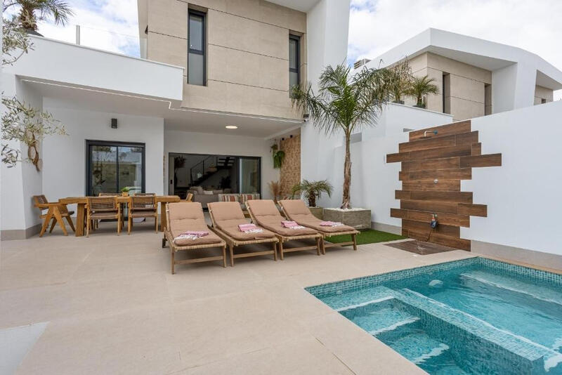 3 bedroom Villa for sale