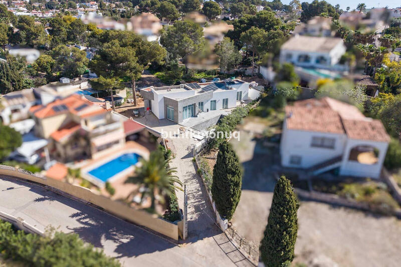 Villa en venta en Calpe, Alicante