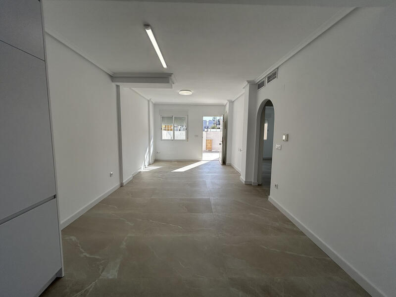 2 slaapkamer Appartement Te koop 2 slaapkamer Appartement Te koop