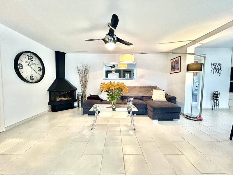 4 Schlafzimmer Villa zu verkaufen 4 Schlafzimmer Villa zu verkaufen