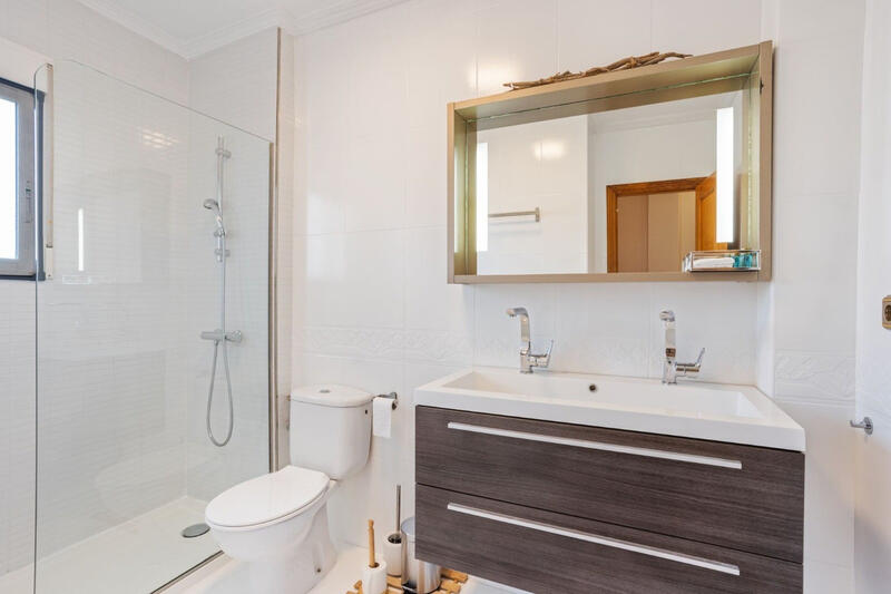 2 Schlafzimmer Villa zu verkaufen 2 Schlafzimmer Villa zu verkaufen