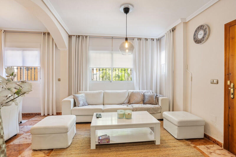 2 Schlafzimmer Villa zu verkaufen 2 Schlafzimmer Villa zu verkaufen