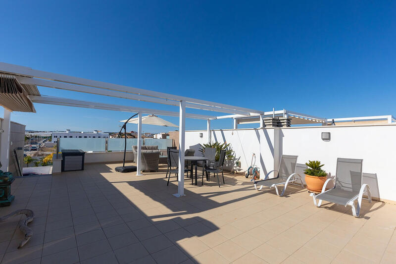 2 slaapkamer Appartement Te koop 2 slaapkamer Appartement Te koop
