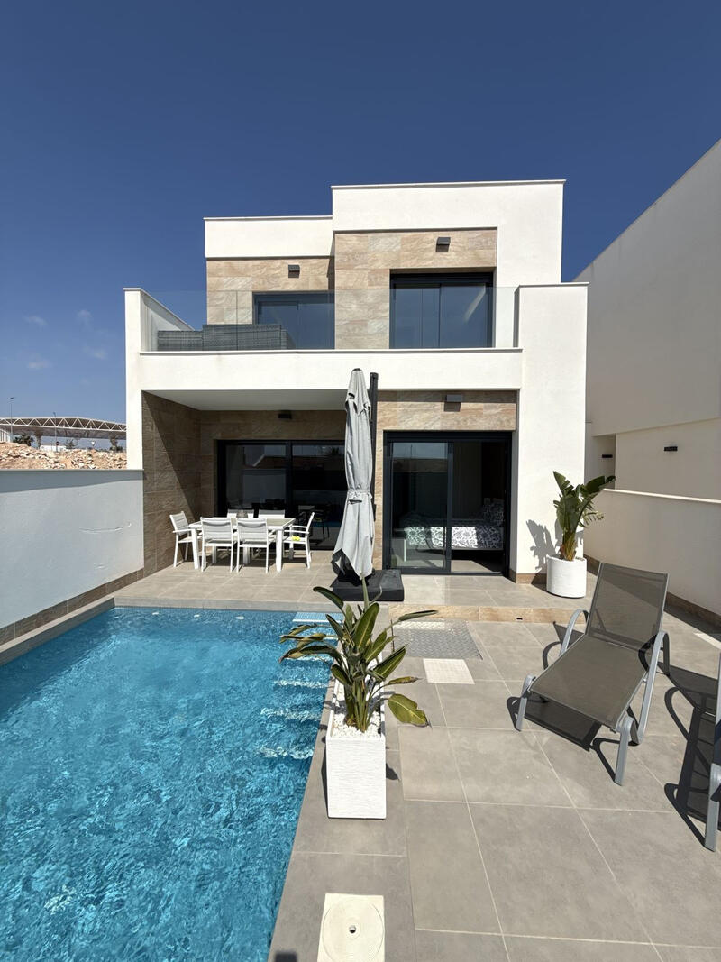 3 slaapkamer Villa Te koop