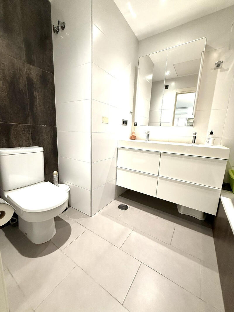 2 slaapkamer Appartement Te koop