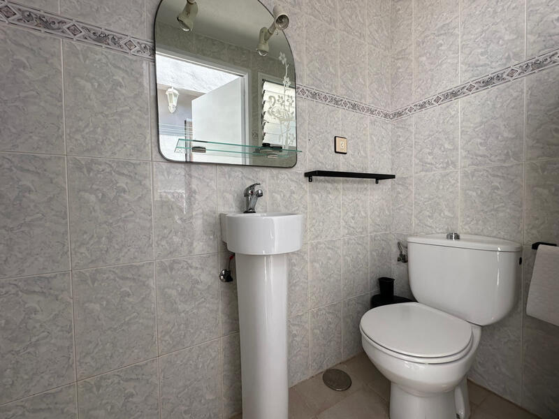 2 bedroom Townhouse for sale