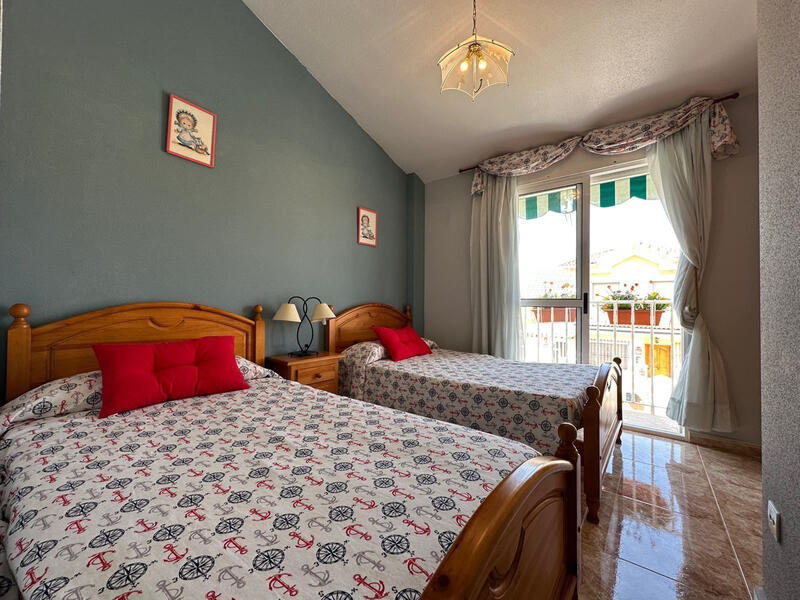 2 bedroom Townhouse for sale