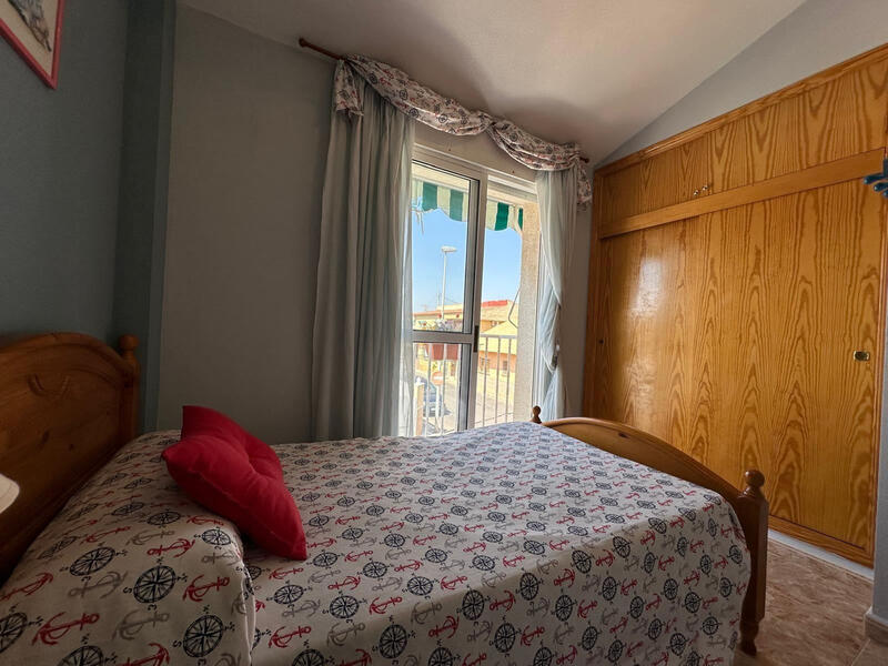 2 bedroom Townhouse for sale