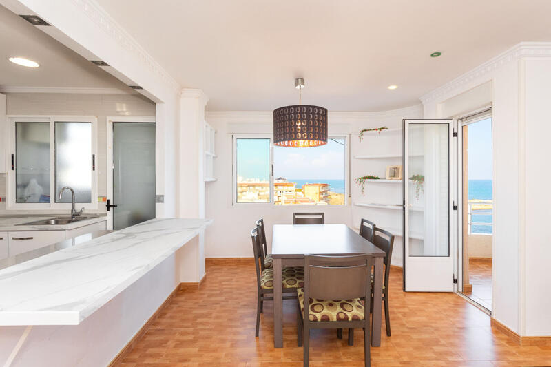 3 bedroom Apartment for sale
