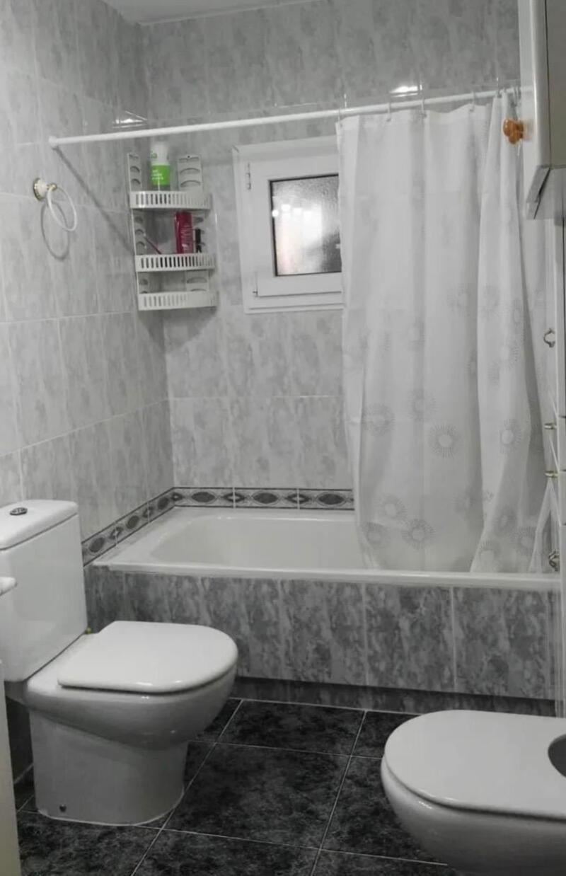 4 спальная комната квартира продается