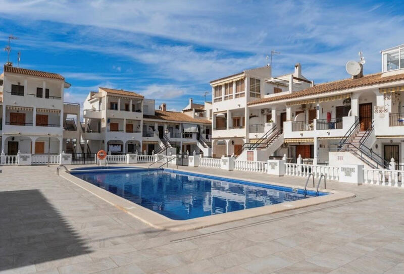 Apartment for sale in Torrevieja, Alicante