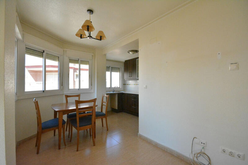 2 slaapkamer Appartement Te koop 2 slaapkamer Appartement Te koop
