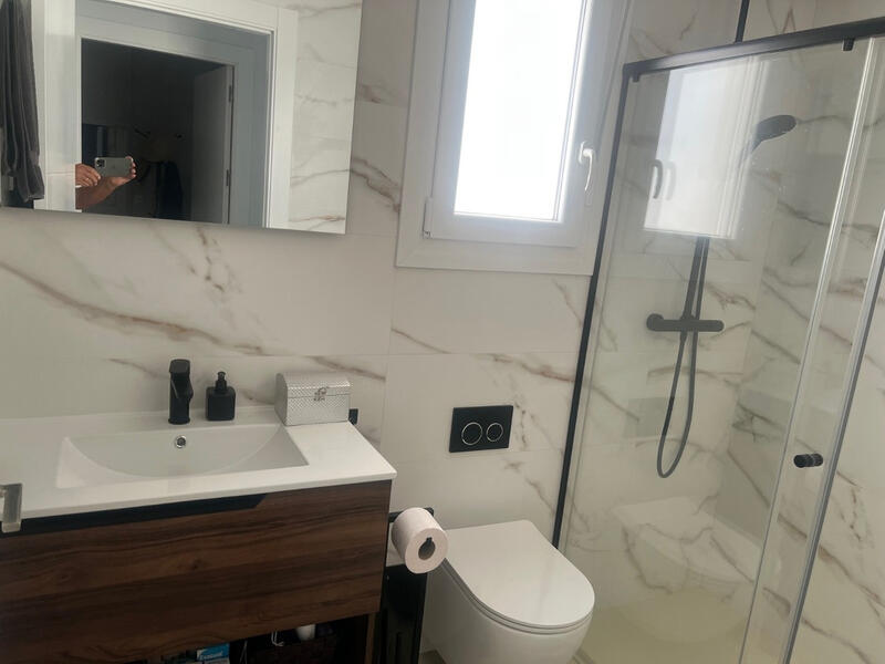 3 Schlafzimmer Villa zu verkaufen 3 Schlafzimmer Villa zu verkaufen