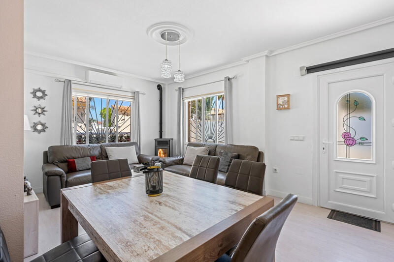3 Cuarto Villa en venta