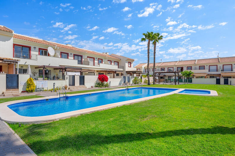 3 bedroom Townhouse for sale 3 bedroom Townhouse for sale
