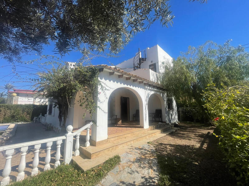 4 bedroom Villa for sale 4 bedroom Villa for sale