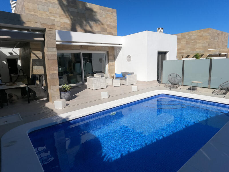 Villa zu verkaufen in Algorfa, Alicante