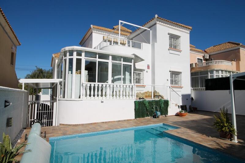 4 bedroom Villa for sale 4 bedroom Villa for sale