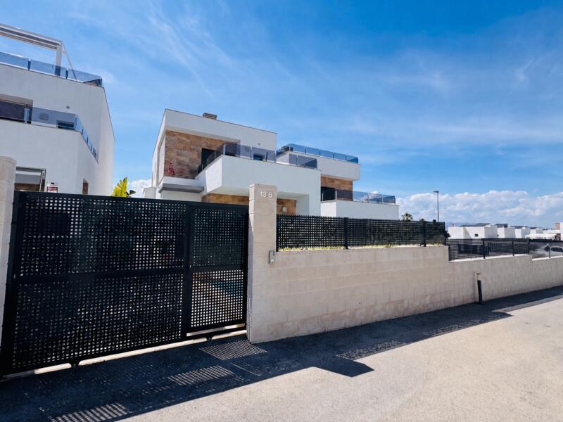 3 bedroom Villa for sale