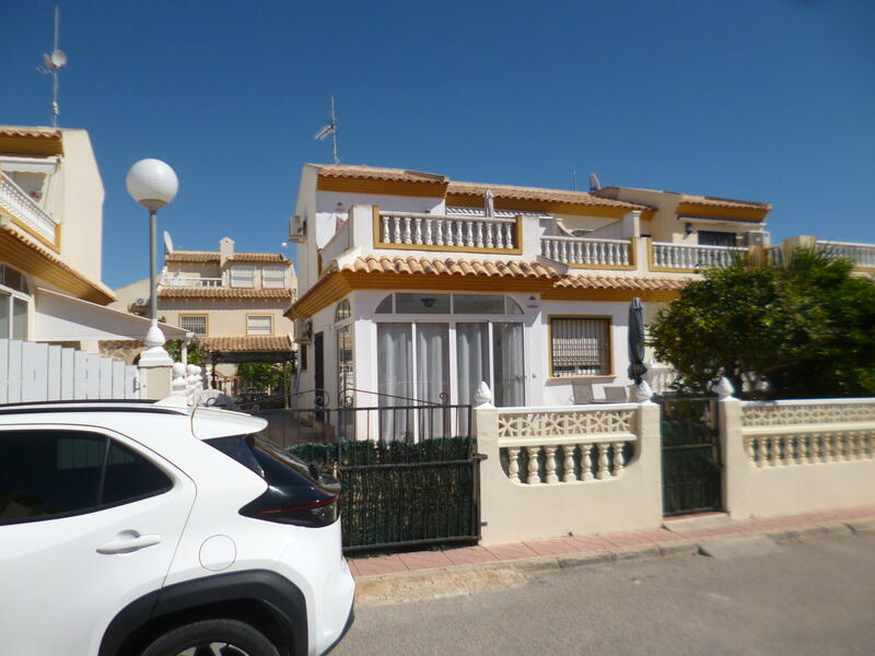 3 bedroom Villa for sale 3 bedroom Villa for sale