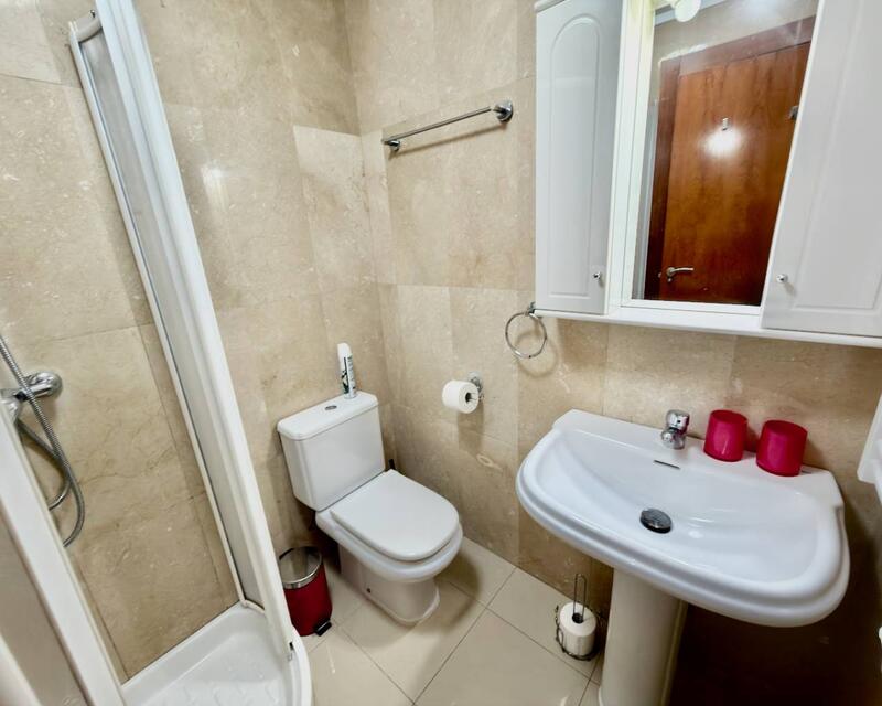 2 slaapkamer Appartement Te koop 2 slaapkamer Appartement Te koop