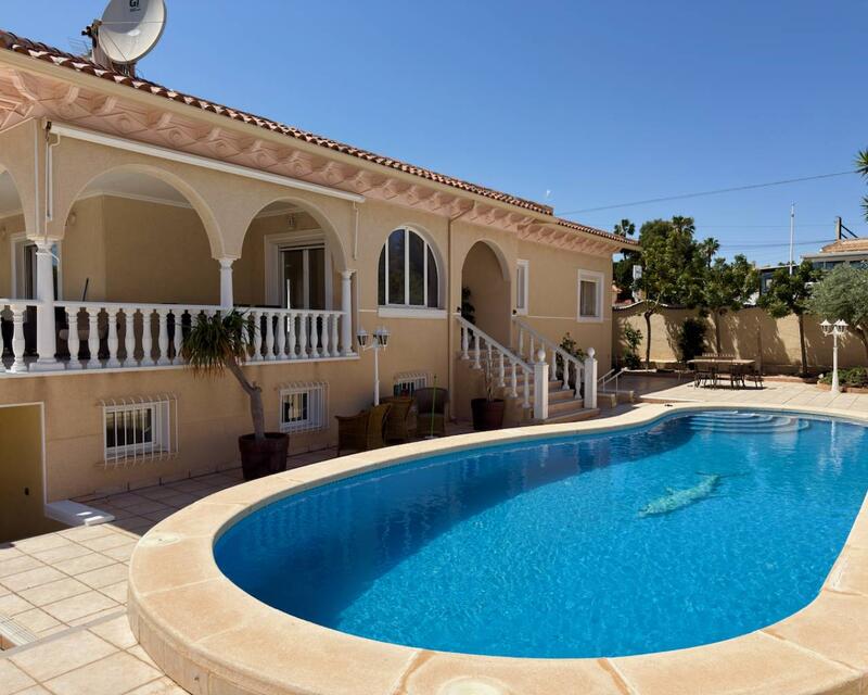 4 chambre Villa à vendre