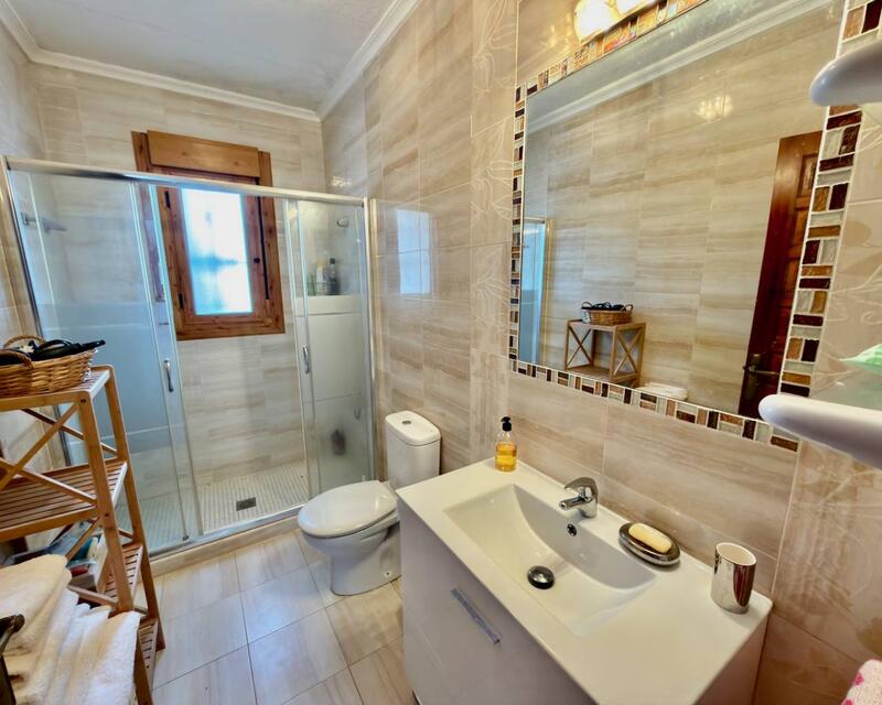 7 slaapkamer Villa Te koop 7 slaapkamer Villa Te koop