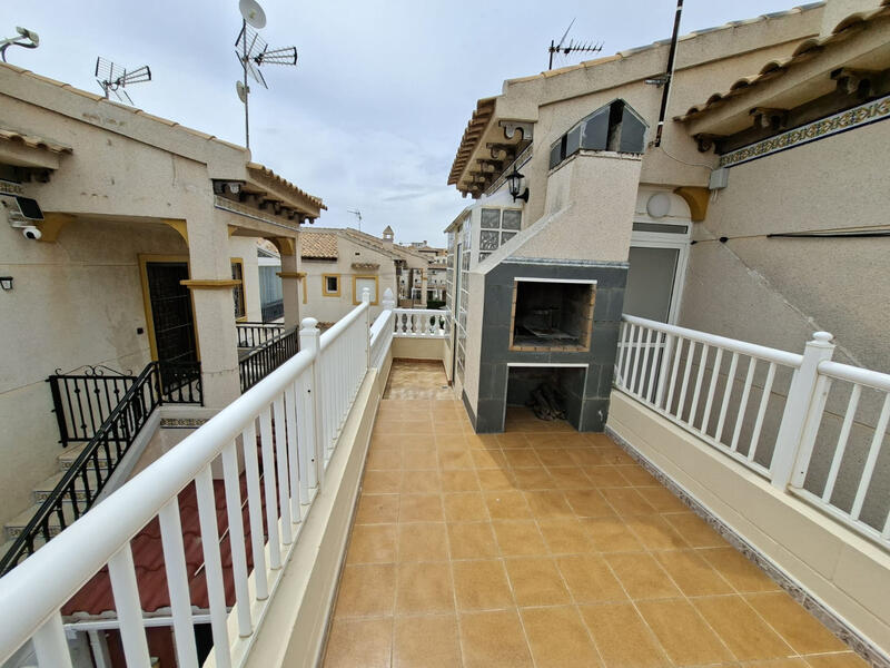 2 slaapkamer Appartement Te koop 2 slaapkamer Appartement Te koop