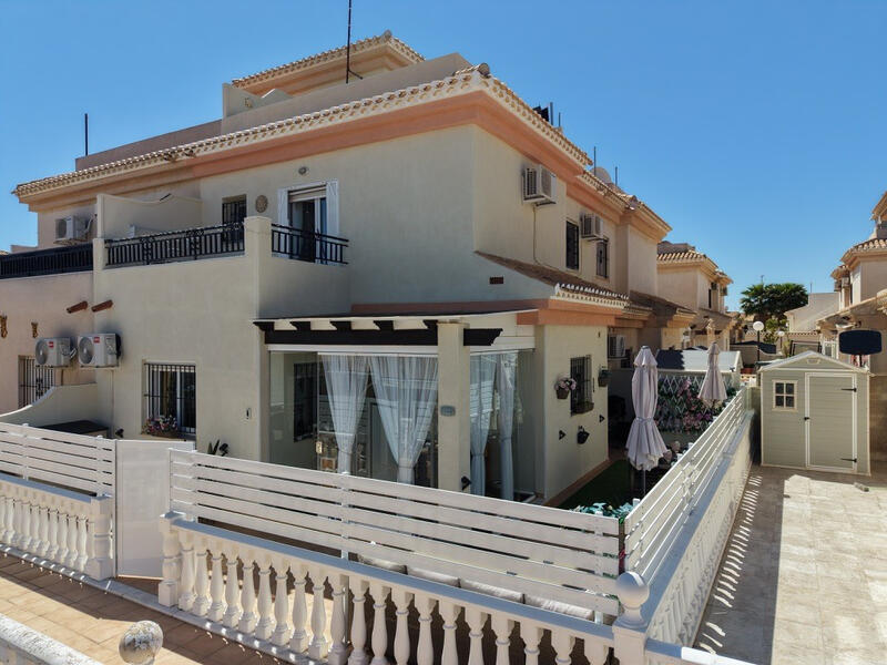 Villa for sale in Orihuela, Alicante
