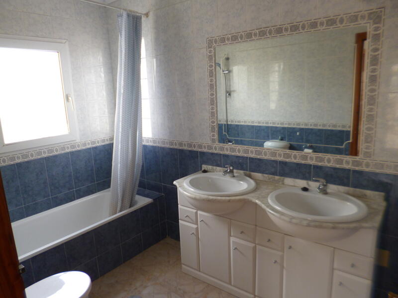 3 bedroom Villa for sale 3 bedroom Villa for sale