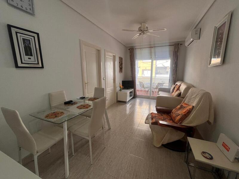 2 slaapkamer Appartement Te koop 2 slaapkamer Appartement Te koop