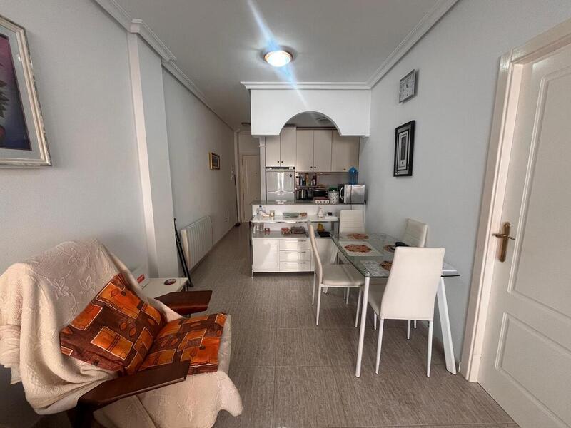 2 slaapkamer Appartement Te koop 2 slaapkamer Appartement Te koop