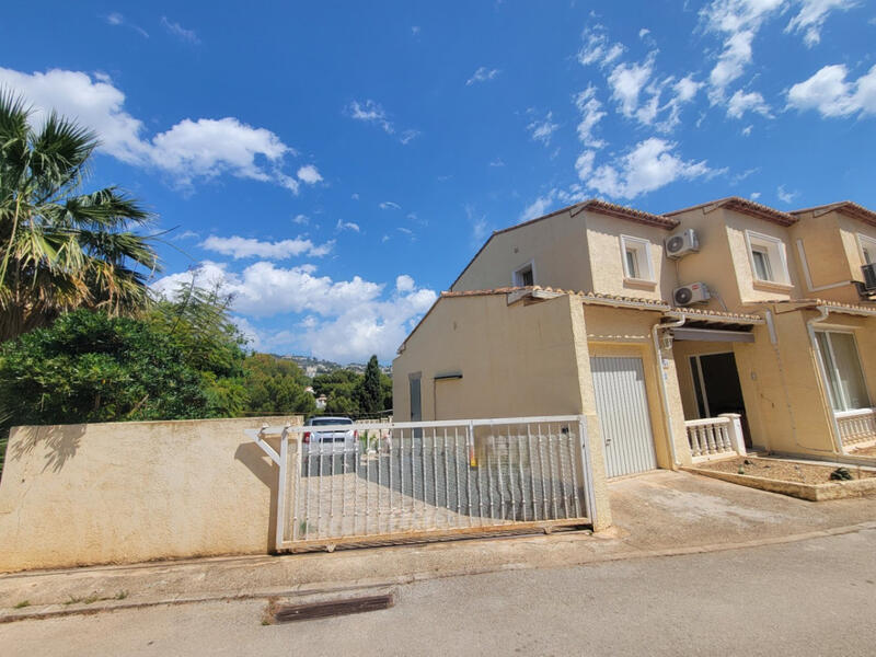 вилла продается в Benissa, Alicante