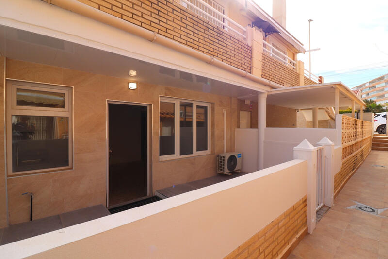 Lejlighed til salg i Torrevieja, Alicante