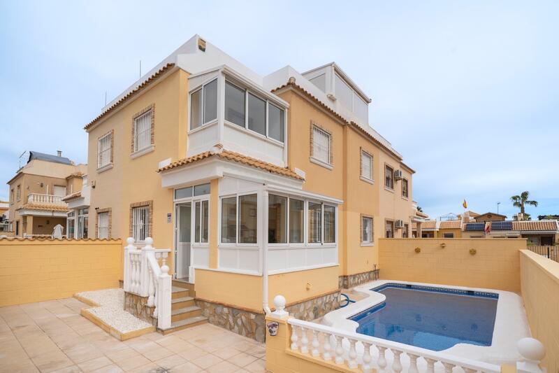 Townhouse for sale in Ciudad Quesada, Alicante