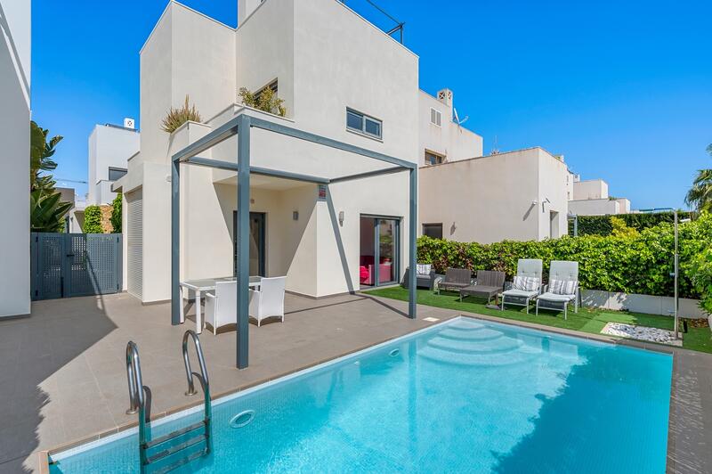 Villa for sale in Ciudad Quesada, Alicante