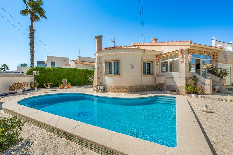 Villa for sale in Ciudad Quesada, Alicante