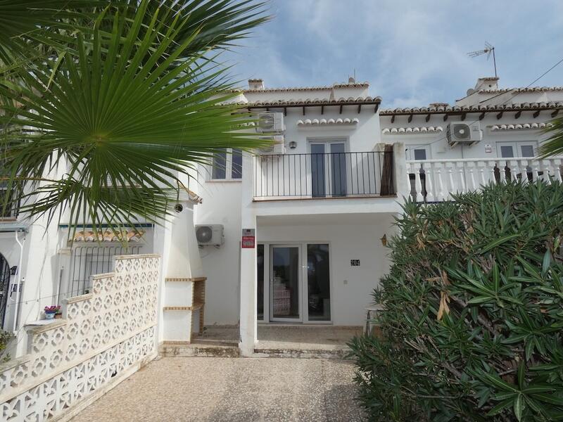 Byhus til salg i Los Balcones, Alicante