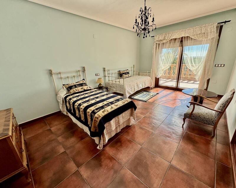 4 Cuarto Casa de Campo en venta 4 Cuarto Casa de Campo en venta