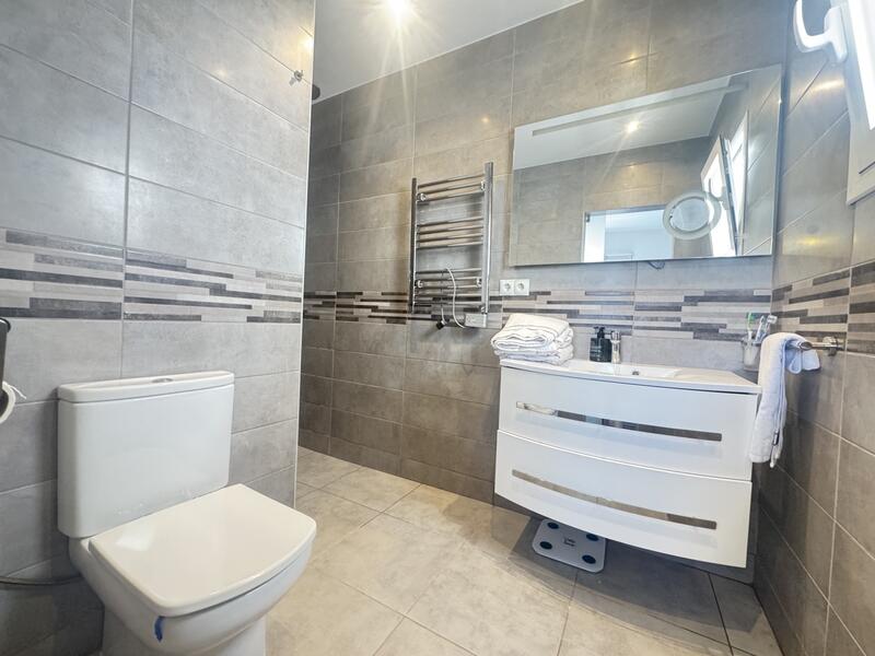 2 Cuarto Villa en venta