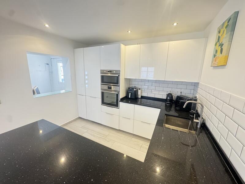 2 Cuarto Villa en venta