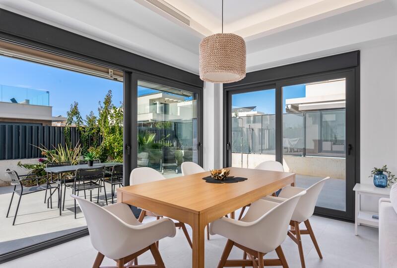 3 slaapkamer Villa Te koop 3 slaapkamer Villa Te koop