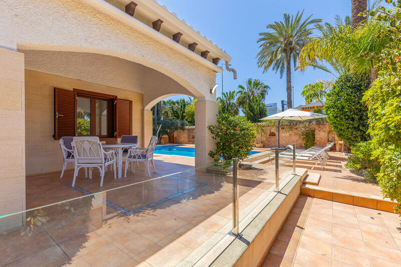 4 slaapkamer Villa Te koop 4 slaapkamer Villa Te koop