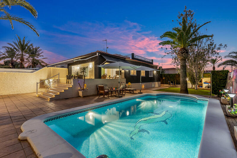 4 bedroom Villa for sale 4 bedroom Villa for sale
