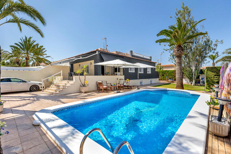 4 bedroom Villa for sale 4 bedroom Villa for sale
