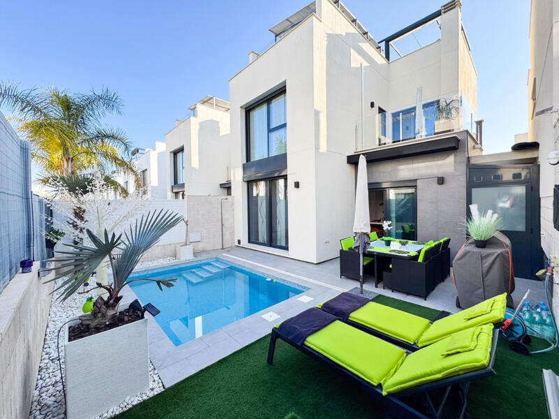 3 спальная комната вилла продается в Los Altos, Alicante