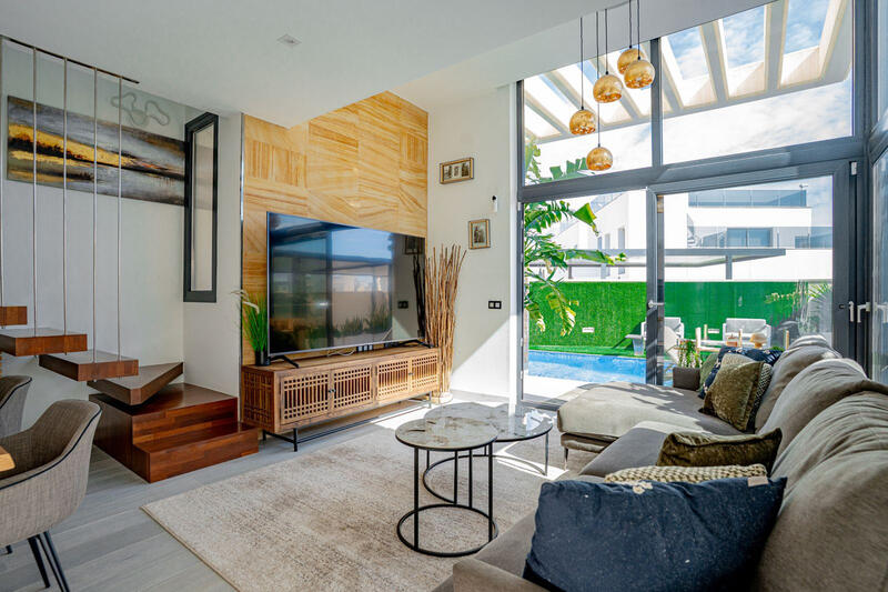 3 Schlafzimmer Villa zu verkaufen 3 Schlafzimmer Villa zu verkaufen