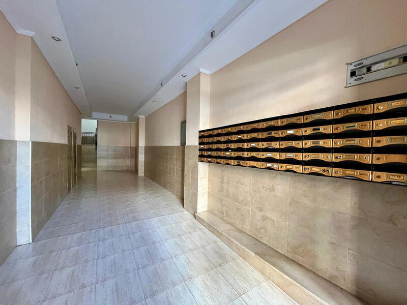 4 slaapkamer Appartement Te koop 4 slaapkamer Appartement Te koop