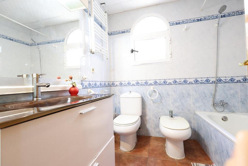 4 slaapkamer Villa Te koop 4 slaapkamer Villa Te koop